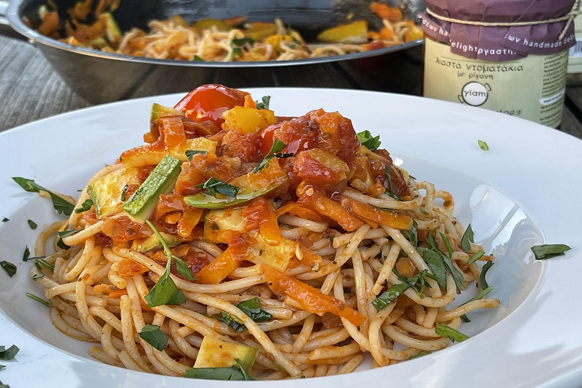 Pasta with vegetables and sun-dried cherry tomato pesto